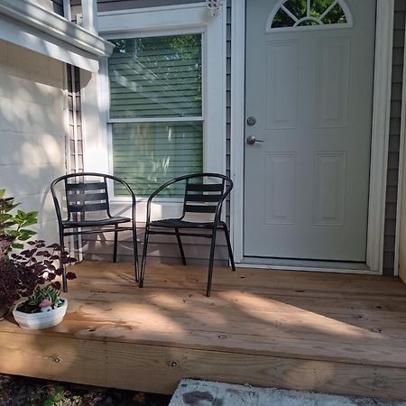 Bright And Cozy Lighthouse Cottage In Greenville Sc Bagian luar foto